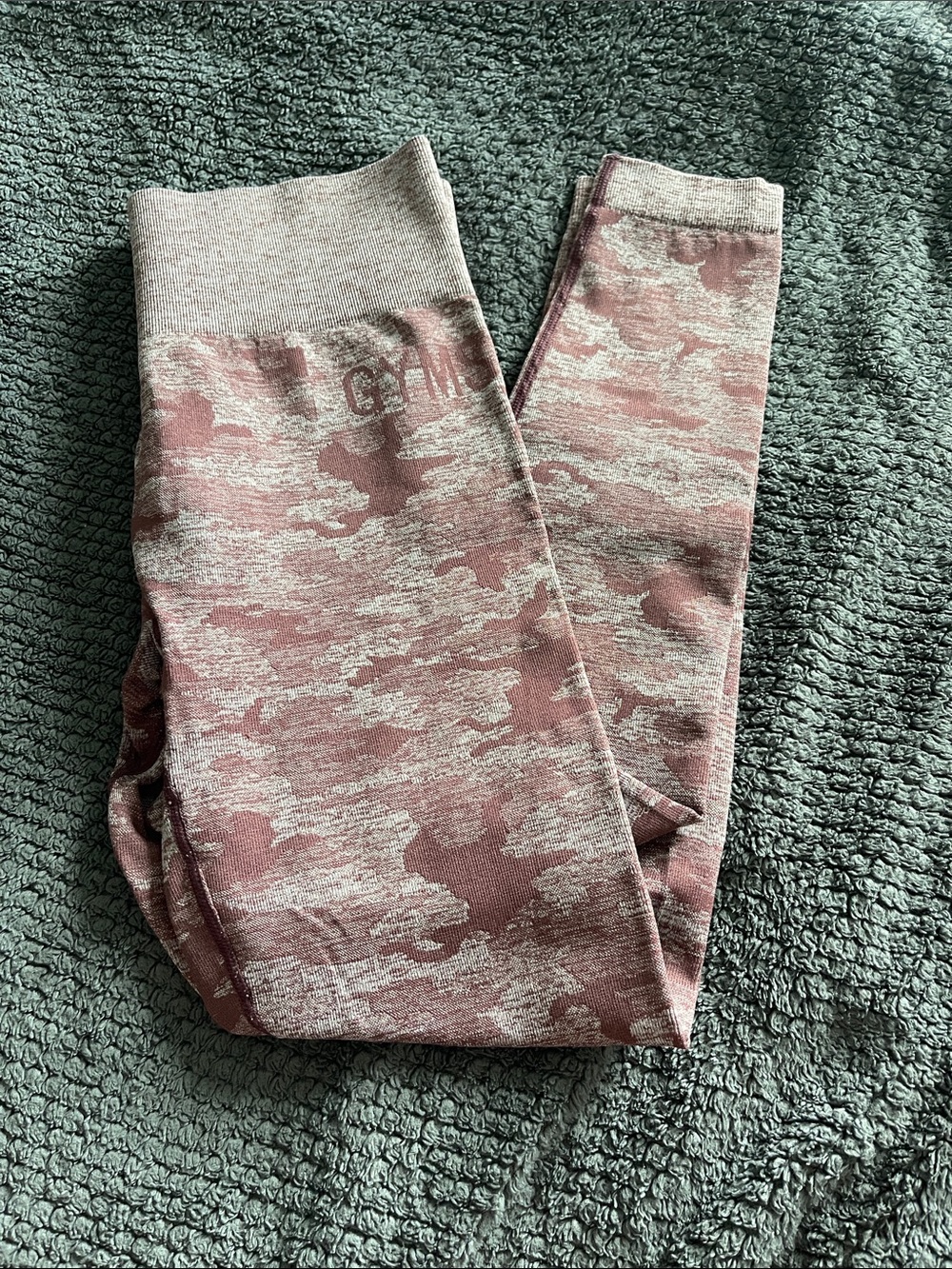 Gymshark berry camo leggings